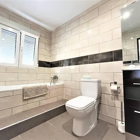 Villa Cortés - 20 Minutes From Puerto Banús