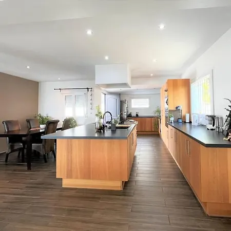 Cortés - 20 Minutes From Puerto Banús