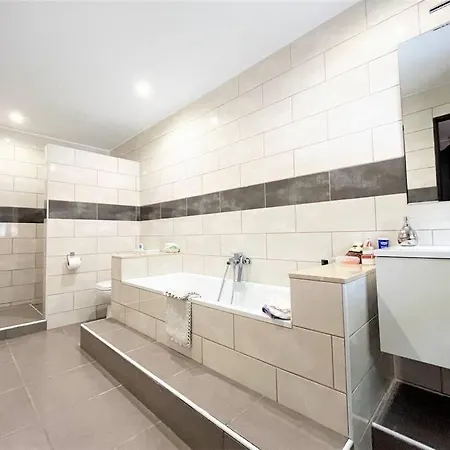 Cortés - 20 Minutes From Puerto Banús