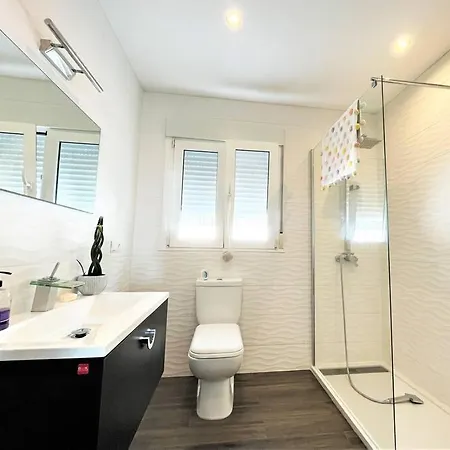 Villa Cortes - 20 Minutes From Puerto Banus Estepona